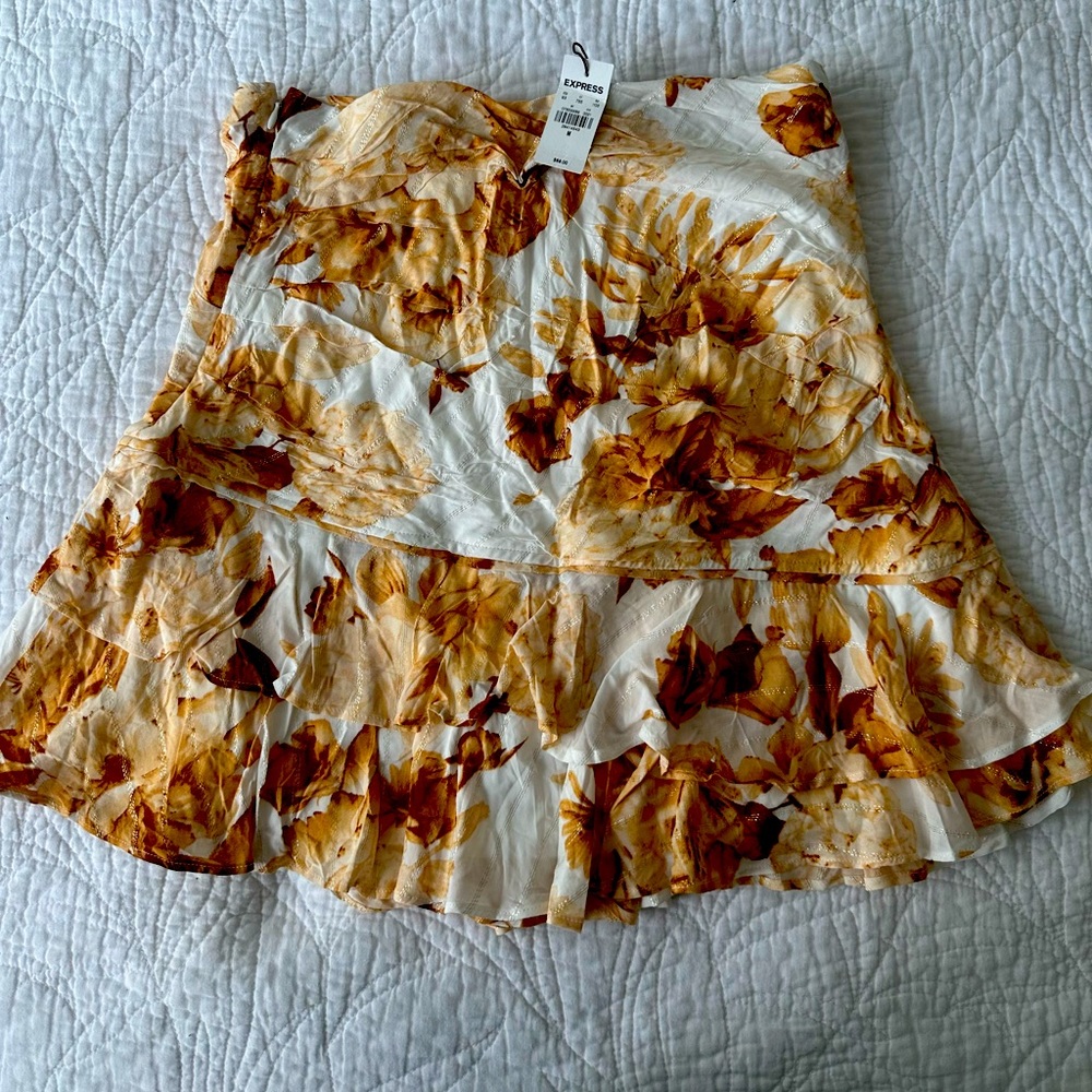 New White & Gold Express Mini Skirt